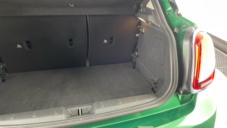 MINI Hatchback 1.5 Cooper Classic Premium 5dr Auto Petrol Hatchback